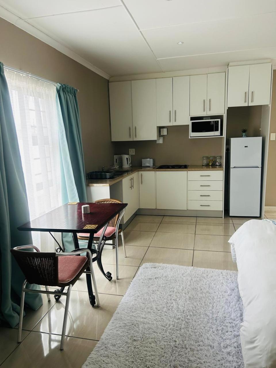 Hidden Bliss Guesthouse East London Chambre photo
