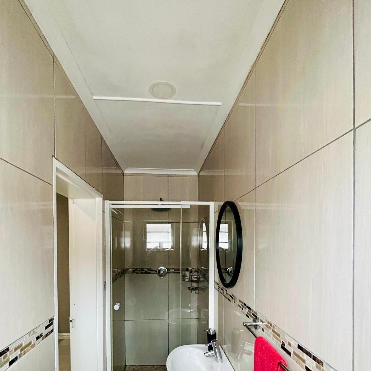 Hidden Bliss Guesthouse East London Chambre photo