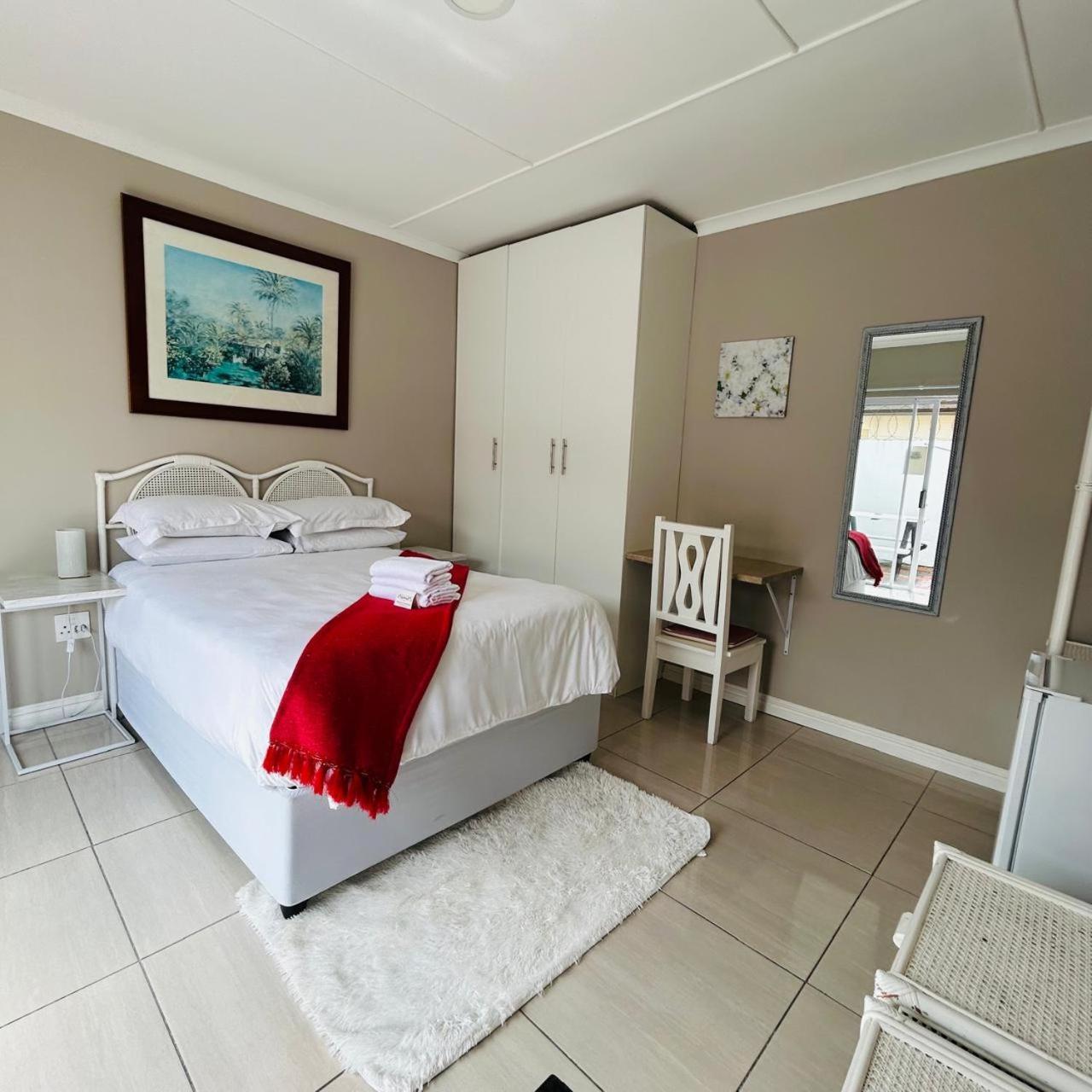 Hidden Bliss Guesthouse East London Chambre photo
